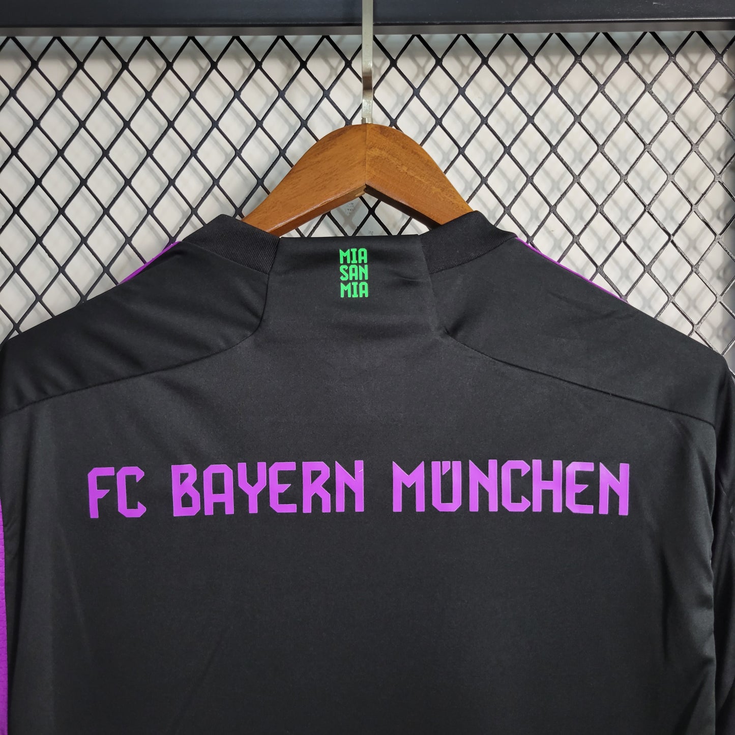 FC BAYERN MUNICH AWAY 23/24